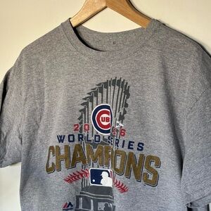Chicago Cubs baseball graphic t-shirt